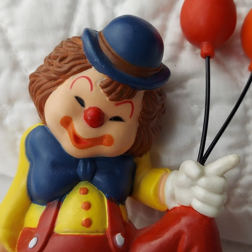 * Enesco Colorful Clown Figurine with Balloons, Shelf Sitter, Vintage